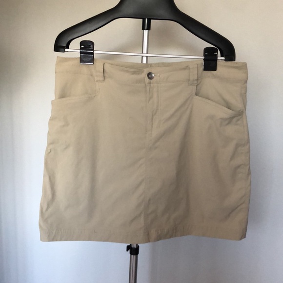 Eddie Bauer Travex Skirt Skort Khaki Sz 14 - Picture 3 of 10